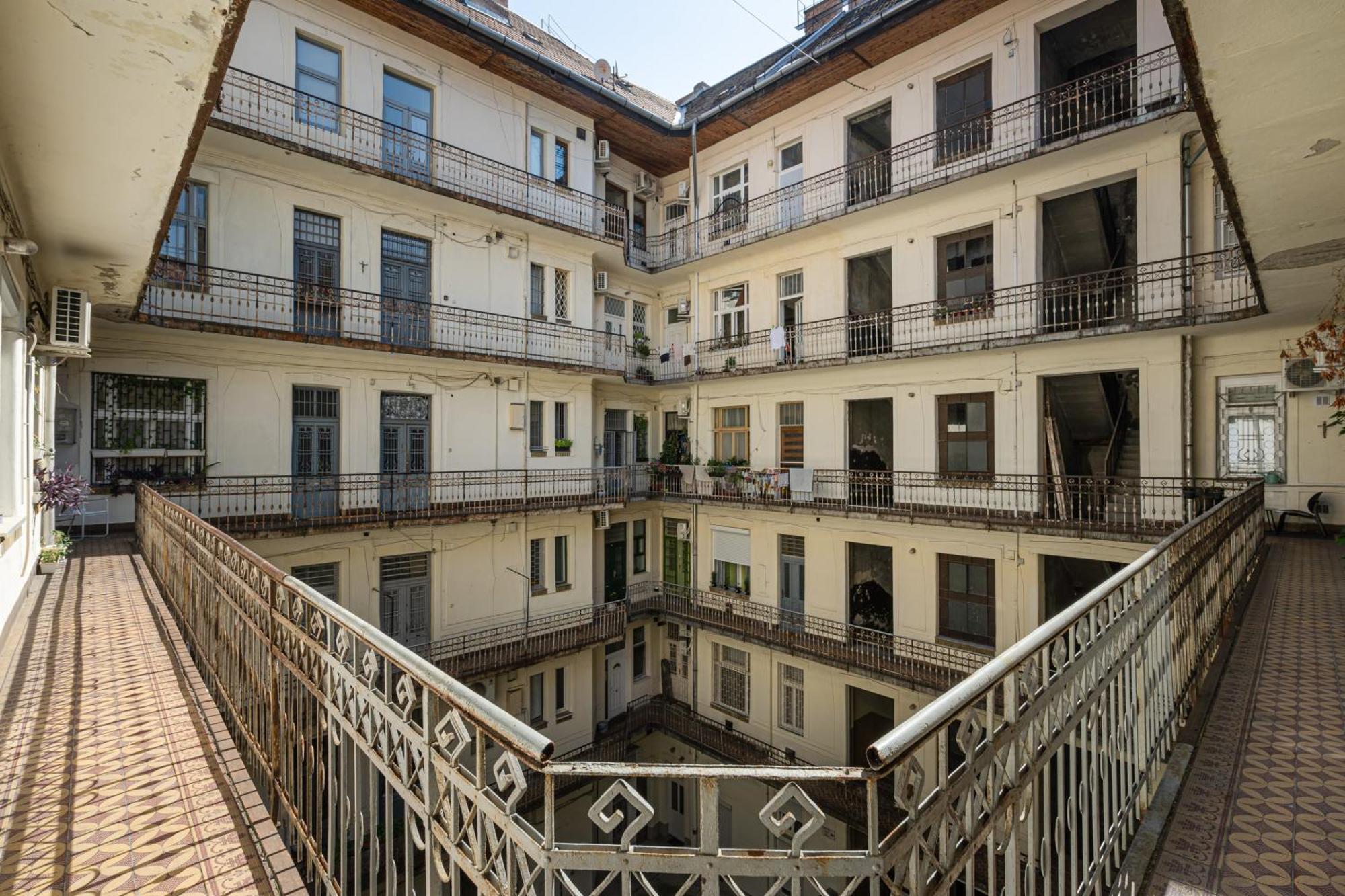 Dorsett Heights Apartment Budapest Extérieur photo